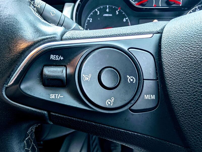 VAUXHALL CROSSLAND X 1.2 SRi Nav 2020
