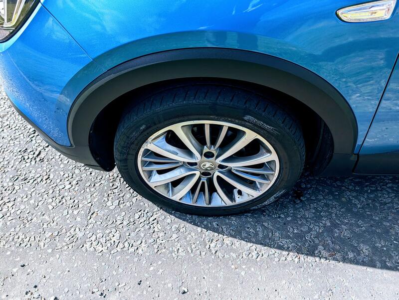 VAUXHALL CROSSLAND X 1.2 SRi Nav 2020