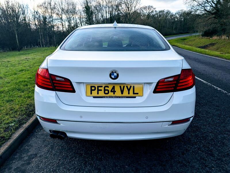 BMW 5 SERIES 2.0 518d Luxury Saloon 2015