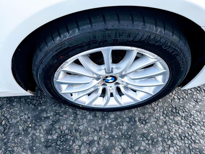 BMW 5 SERIES 2.0 518d Luxury Saloon 2015