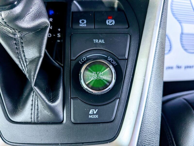 TOYOTA RAV4 2.5 VVT-h Excel 2019