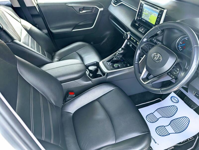 TOYOTA RAV4 2.5 VVT-h Excel 2019